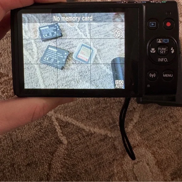 Canon Powershot ELPH 360 - Picture 2 of 5